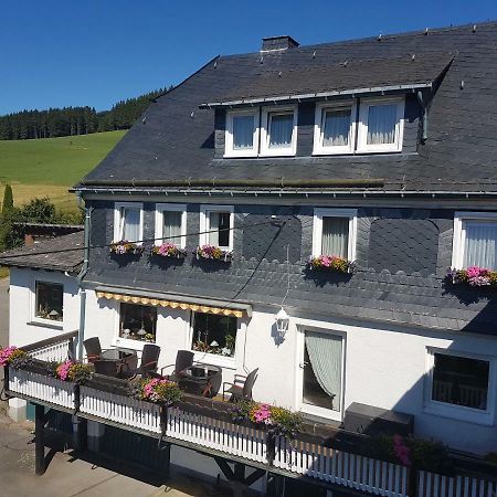 Pension Bergfrieden Schmallenberg Bagian luar foto