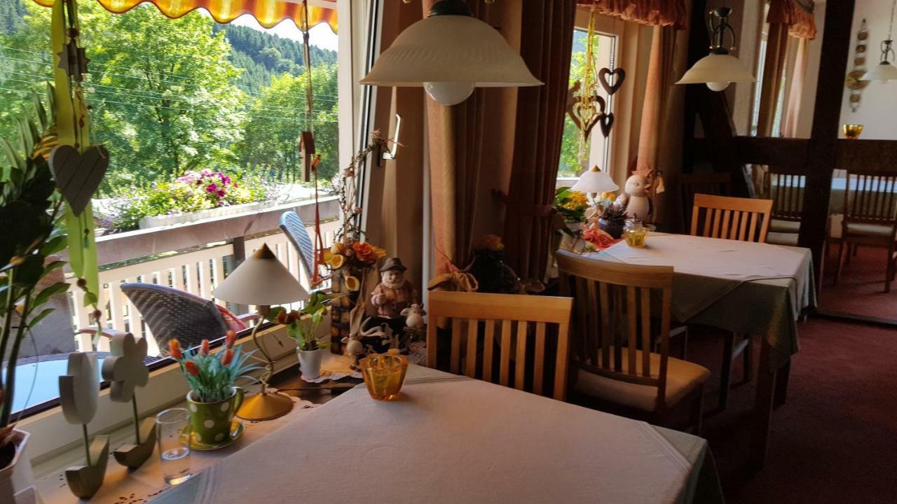 Pension Bergfrieden Schmallenberg Bagian luar foto